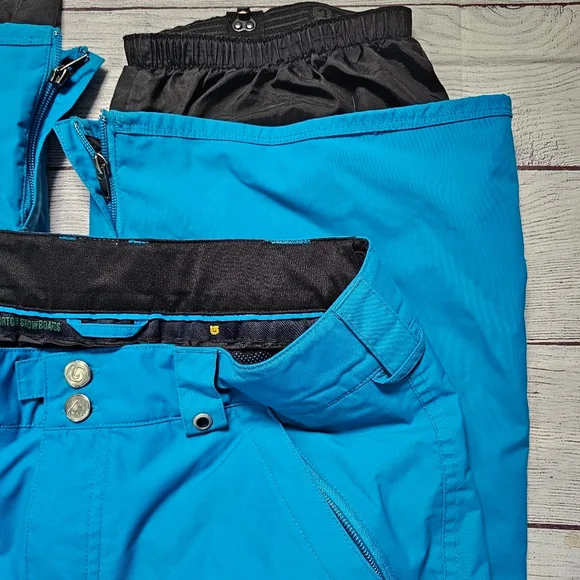 Burton medium snowboarding/ski pants - Picture 6 of 16